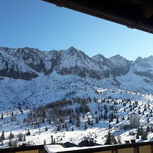 https://gran-baita-da-sandro.it-lombardy.com